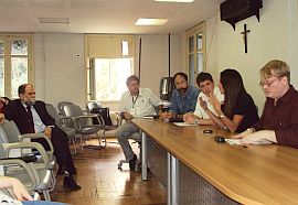 Apresentação do projeto ao reitor em exercício, Emmanuel Andrade, e dirigentes da UFF