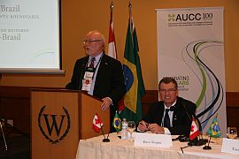 Reitor da Dalhousie University do Canadá, Tom Traves, falou sobre as parcerias das universidades canadenses com as empresas e indústrias do país